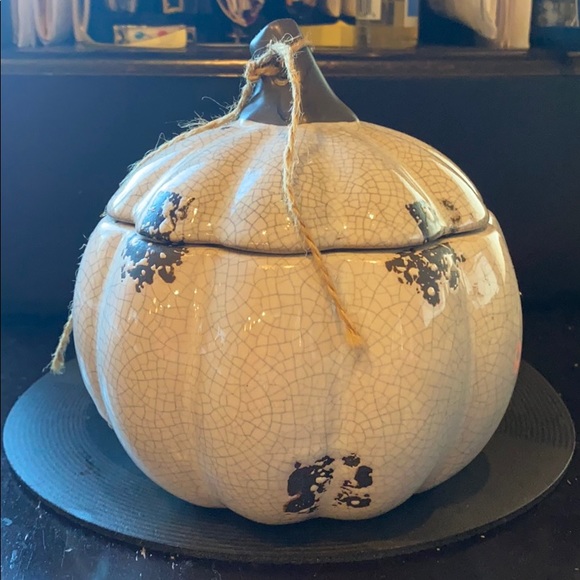 Meet your Posher, Lisa - Picture 1 of 1